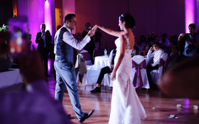 Why You Should Consider Live Wedding Music at Your Reception